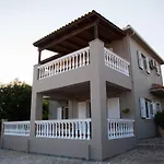 Βίλα Areti